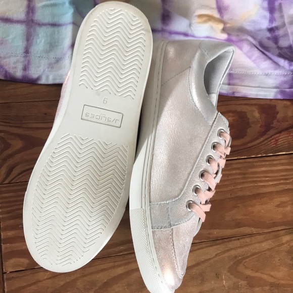 J/Slide Metallic Rose Sneaker Like New NEW - Picture 7 of 8